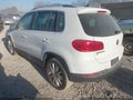 2016 Volkswagen Tiguan — photo 3 of 11 | VIN WVGBV7AX9GW560228