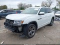 2018 Volkswagen Atlas — photo 2 of 22 | VIN 1V2RR2CA5JC590109