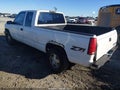 1998 Chevrolet Silverado 1500 — photo 3 of 16 | VIN 1GCEK19R5WE217269