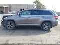 2018 Toyota Highlander — photo 15 of 17 | VIN 5TDBZRFH5JS812859