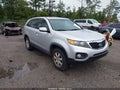 2013 Kia Sorento — photo 1 of 11 | VIN 5XYKT3A19DG399337