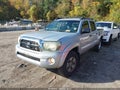 2011 Toyota Tacoma — photo 2 of 16 | VIN 3TMLU4EN5BM075645