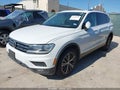 2019 Volkswagen Tiguan — photo 2 of 15 | VIN 3VV3B7AX8KM033258