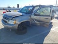 2007 Chevrolet Suburban 1500 — photo 2 of 15 | VIN 3GNFC16047G136479