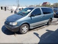 2000 Toyota Sienna — photo 2 of 11 | VIN 4T3ZF19CXYU219368