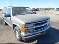 1999 Chevrolet Suburban 1500 — photo 1 of 11 | VIN 3GNEC16R4XG263162