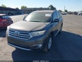 2011 Toyota Highlander — photo 2 of 16 | VIN 5TDZK3EH6BS049365