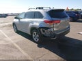 2017 Toyota Highlander — photo 3 of 16 | VIN 5TDDZRFH0HS426448