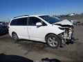 2014 Toyota Sienna — photo 14 of 17 | VIN 5TDKK3DC1ES419522