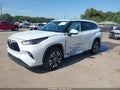 2023 Toyota Highlander — photo 2 of 16 | VIN 5TDKDRBH6PS039168