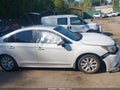 2016 Subaru Legacy — photo 13 of 16 | VIN 4S3BNAC67G3055408