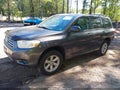 2010 Toyota Highlander — photo 2 of 16 | VIN 5TDZA3EH2AS001122