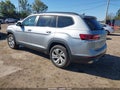 2022 Volkswagen Atlas — photo 3 of 17 | VIN 1V2HR2CA9NC552271