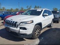 2016 Jeep Cherokee — photo 2 of 17 | VIN 1C4PJLCB4GW307608
