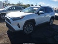 2025 Toyota RAV4 — photo 2 of 16 | VIN 2T3N1RFV4SW523949
