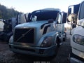 2017 Volvo VNL — photo 2 of 11 | VIN 4V4NC9EH1HN980793
