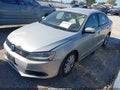 2011 Volkswagen Jetta — photo 2 of 11 | VIN 3VWDX7AJ0BM385988