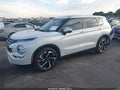 2024 Mitsubishi Outlander — photo 2 of 17 | VIN JA4J3VA80RZ071229