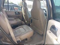 2005 Ford Expedition — photo 8 of 11 | VIN 1FMFU18575LA68947