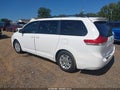 2014 Toyota Sienna — photo 3 of 16 | VIN 5TDYK3DC9ES414739