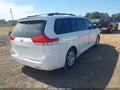 2014 Toyota Sienna — photo 4 of 16 | VIN 5TDYK3DC9ES414739