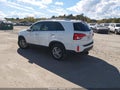 2015 Kia Sorento — photo 3 of 10 | VIN 5XYKTDA73FG651029