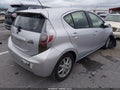 2013 Toyota Prius C — photo 4 of 17 | VIN JTDKDTB30D1552801