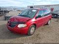 2005 Chrysler Town & Country — photo 2 of 16 | VIN 2C4GP44R35R140745