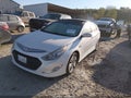 2013 Hyundai Sonata Hybrid — photo 2 of 17 | VIN KMHEC4A40DA080935