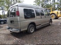 2000 Chevrolet Express 2500 — photo 4 of 14 | VIN 1GBFG15R7Y1250218