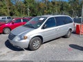 2005 Chrysler Town & Country — photo 2 of 11 | VIN 2C8GP64L55R456864