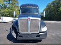 2018 Kenworth T680 — photo 12 of 19 | VIN 1XKYD49X4JJ194630