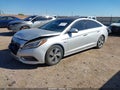 2016 Hyundai Sonata Hybrid — photo 2 of 16 | VIN KMHE34L13GA017156