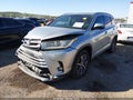 2018 Toyota Highlander — photo 2 of 16 | VIN 5TDJZRFH2JS488362
