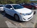2013 Toyota Camry — photo 1 of 17 | VIN 4T4BF1FK8DR302092