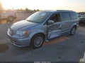 2015 Chrysler Town & Country — photo 2 of 16 | VIN 2C4RC1CG7FR514150