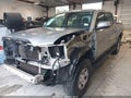 2018 Toyota Tacoma — photo 2 of 16 | VIN 5TFAX5GN7JX128274