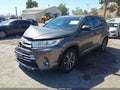 2019 Toyota Highlander — photo 2 of 16 | VIN 5TDJZRFHXKS564508