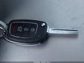 2018 Hyundai Santa Fe — photo 11 of 16 | VIN 5NMZTDLB2JH080034