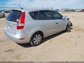 2012 Hyundai Elantra — photo 4 of 12 | VIN KMHDB8AE3CU151959