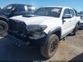2018 Toyota Tacoma — photo 2 of 17 | VIN 5TFCZ5ANXJX133478