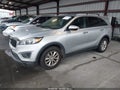 2017 Kia Sorento — photo 2 of 15 | VIN 5XYPG4A3XHG270689