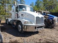 2009 Mack 600 Rd600 — photo 1 of 16 | VIN 1M1AW09YX9N007808