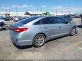 2017 Hyundai Sonata — photo 4 of 17 | VIN 5NPE24AF4HH572925