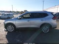 2017 Nissan Rogue — photo 13 of 15 | VIN KNMAT2MV2HP543799