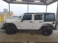 2013 Jeep Wrangler Unlimited — photo 15 of 17 | VIN 1C4BJWEG9DL680242