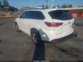 2015 Toyota Highlander — photo 3 of 17 | VIN 5TDKKRFH4FS074659