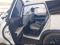 2024 Toyota Highlander — photo 8 of 16 | VIN 5TDADAB50RS009055