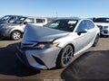 2018 Toyota Camry — photo 2 of 16 | VIN 4T1B11HK6JU522364