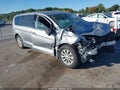 2017 Chrysler Pacifica — photo 1 of 11 | VIN 2C4RC1DG1HR508426